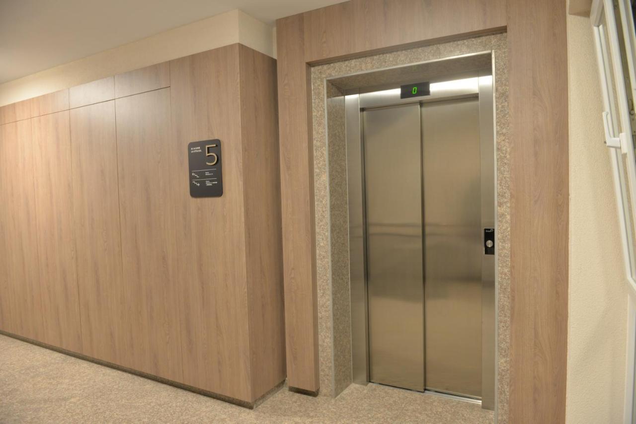 Coresi Deluxe Apartment براشوف المظهر الخارجي الصورة