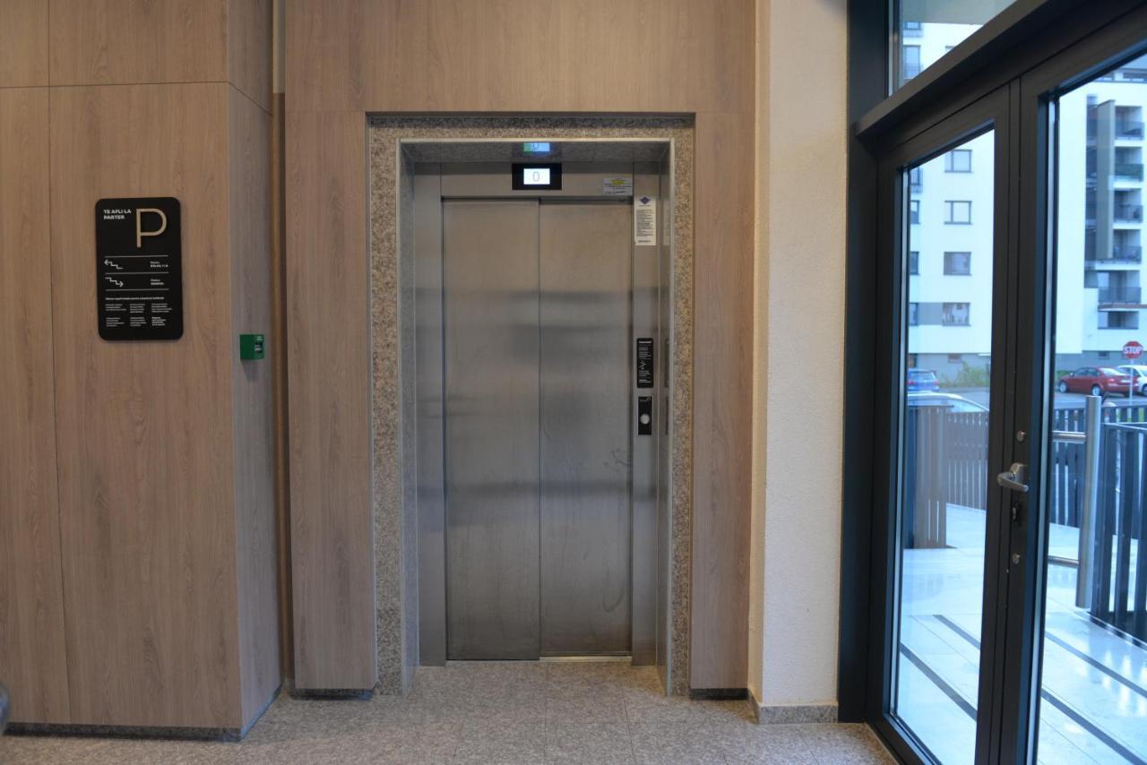 Coresi Deluxe Apartment براشوف المظهر الخارجي الصورة